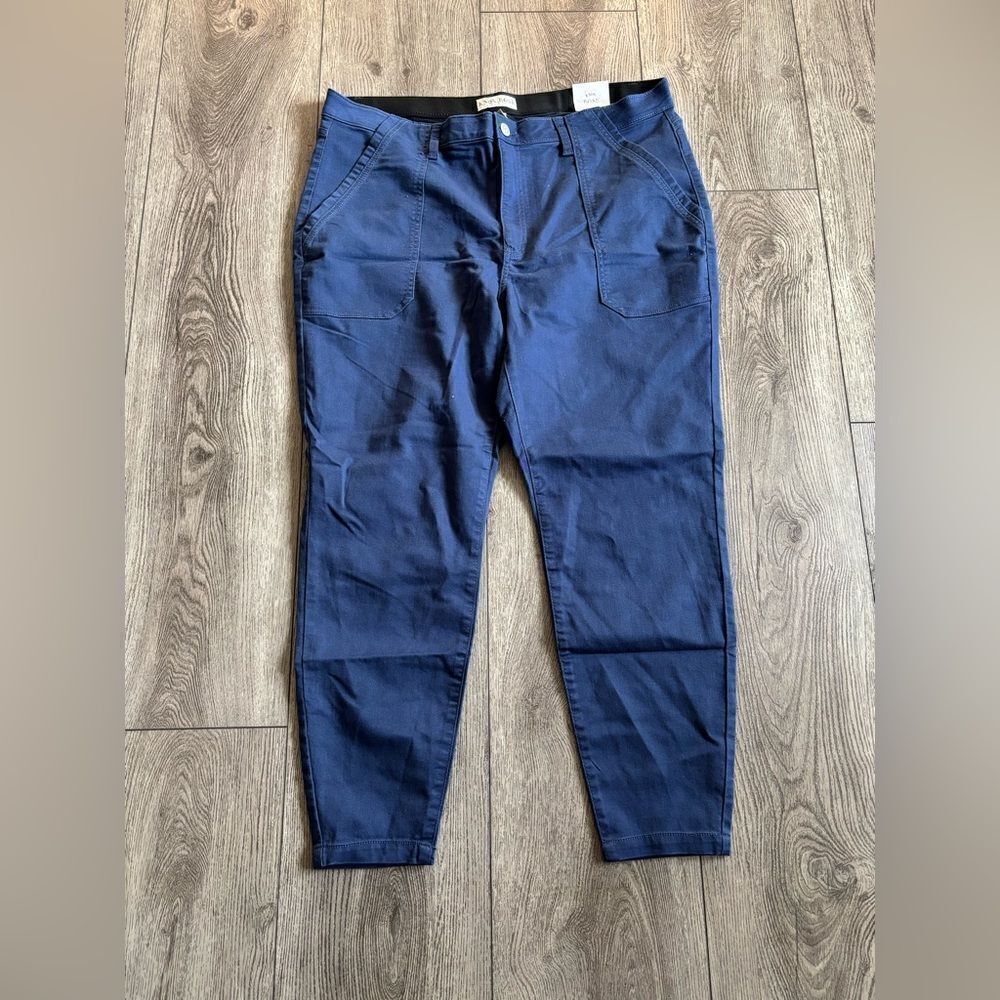 Knox rose mid rise ankle skinny pants in color blue